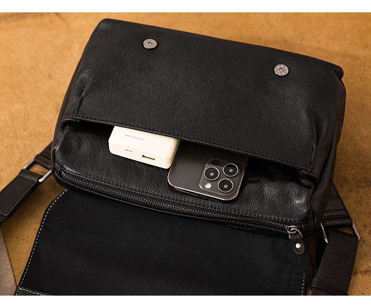 https://fulmo-img-server.com/lmc-leather-bag-store/d1464e91b37a4f998064a7fcebc7ee08.jepg