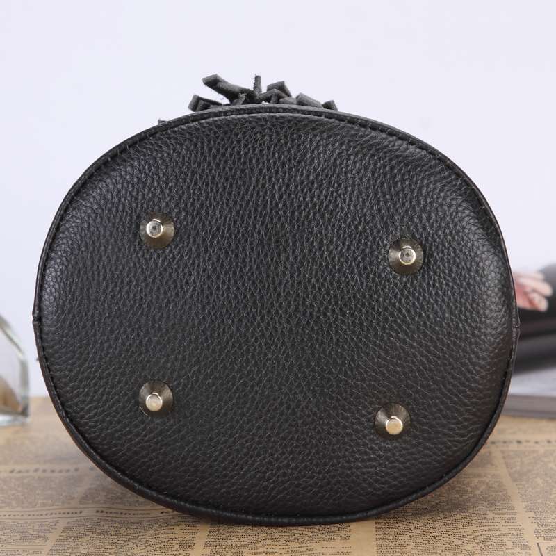 https://fulmo-img-server.com/lmc-leather-bag-store/d98b10dedf274b778eef9b8d45217b2a.jepg