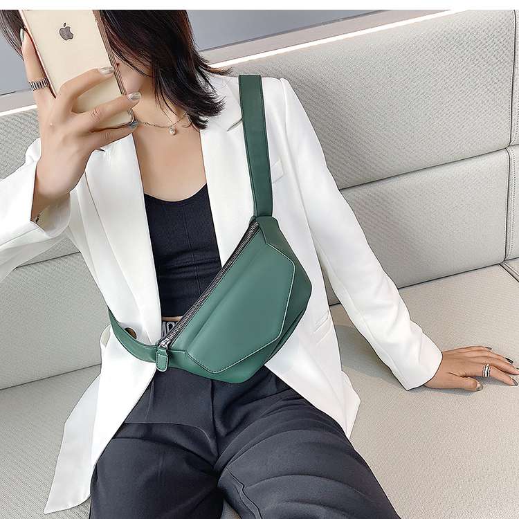 https://fulmo-img-server.com/lmc-leather-bag-store/df6dc975a2764629ba14b89970d89fbe.jepg