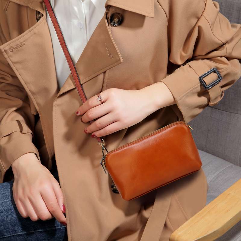 https://fulmo-img-server.com/lmc-leather-bag-store/e34025387197402b832b9d3881cc3ca4.jepg