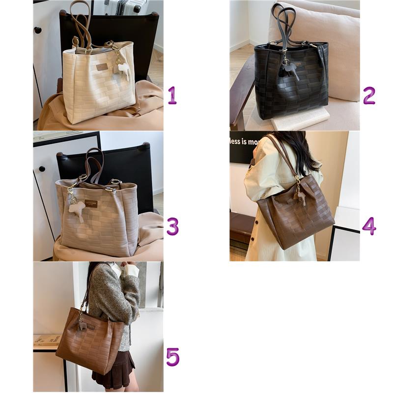 https://fulmo-img-server.com/lmc-leather-bag-store/e68876be-234e-41db-8e72-dccc3fb39110.jpg