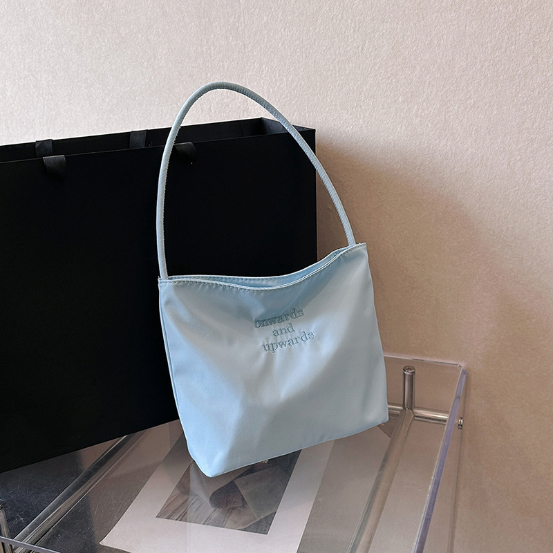 革バッグレディース ハンドバッグ 肩掛け おしゃれ