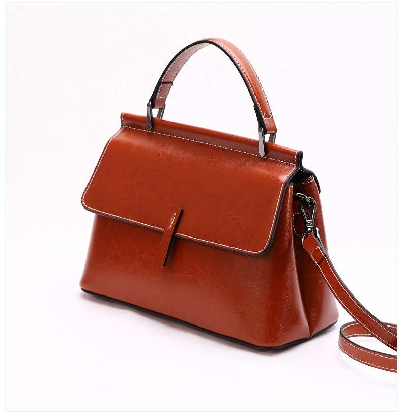 https://fulmo-img-server.com/lmc-leather-bag-store/e94dbbac79a14efbabeb91d7daa9b2d9.jepg