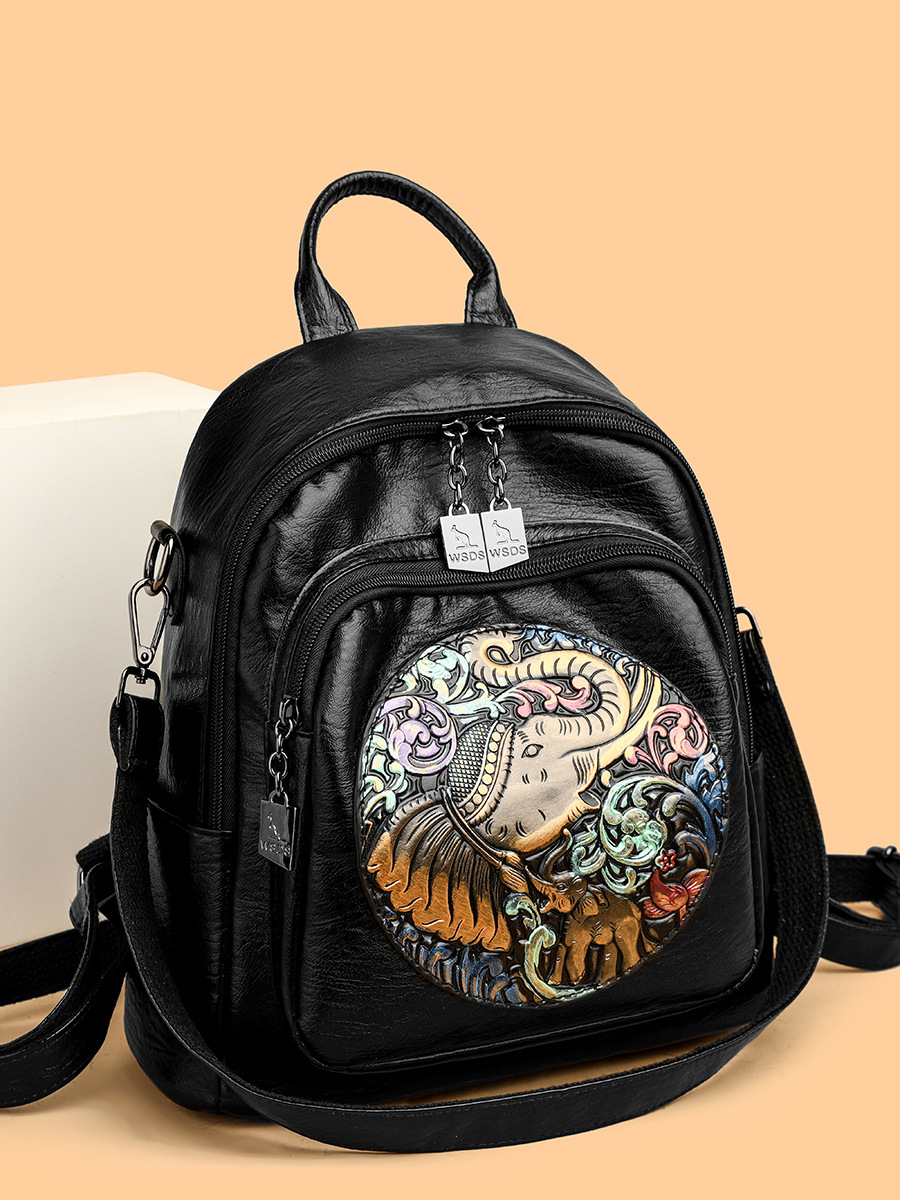 https://fulmo-img-server.com/lmc-leather-bag-store/e9591c29-404c-4918-a12b-be6161be5b51.jpg