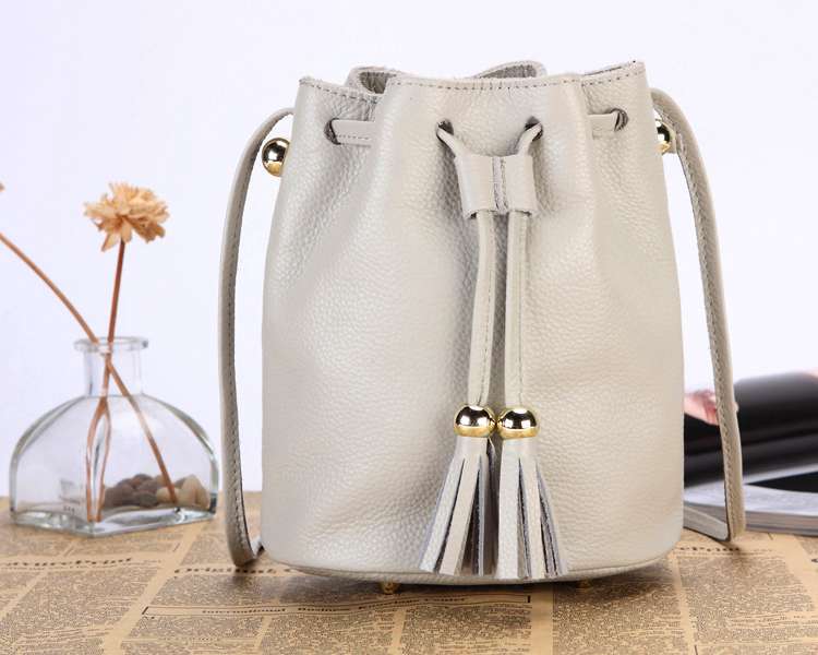 https://fulmo-img-server.com/lmc-leather-bag-store/ee2adb969d8d466caf123597e9d23c8b.jepg