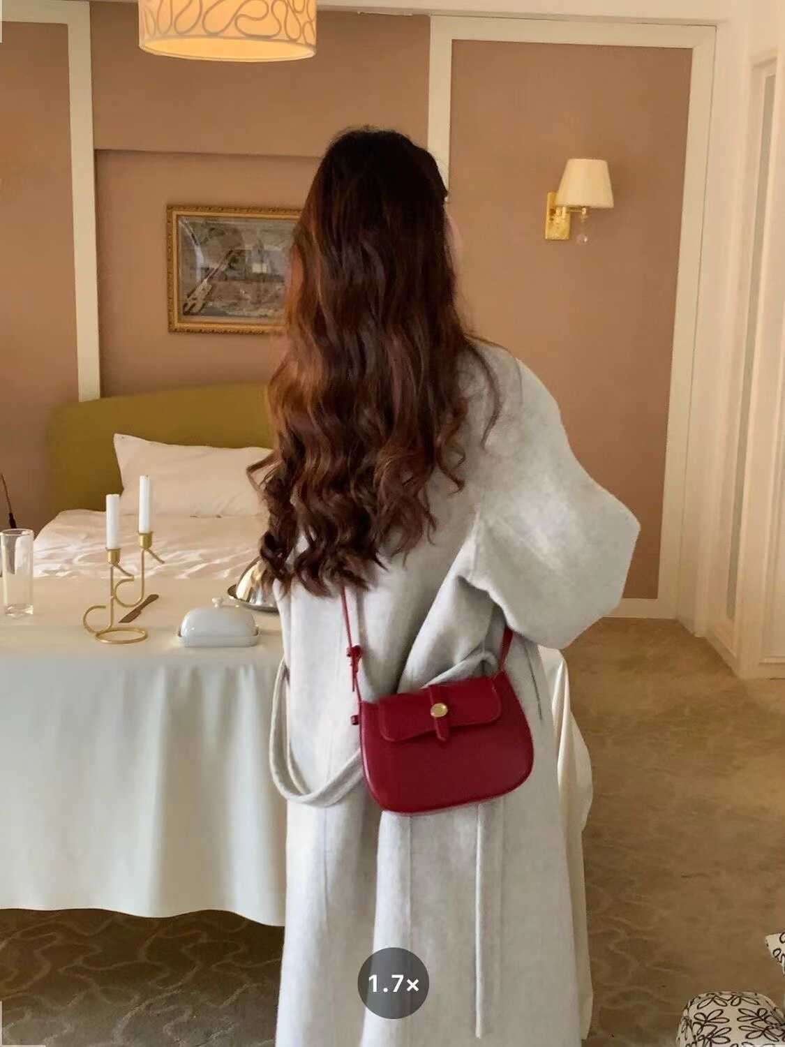 https://fulmo-img-server.com/lmc-leather-bag-store/f5f12903d6024bc185116a456cd4a332.jepg