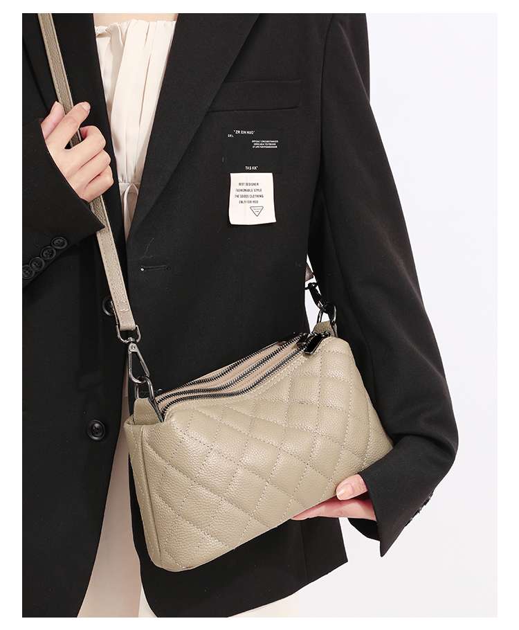 https://fulmo-img-server.com/lmc-leather-bag-store/f835491f42154015ae4f6ab35ed73102.jepg