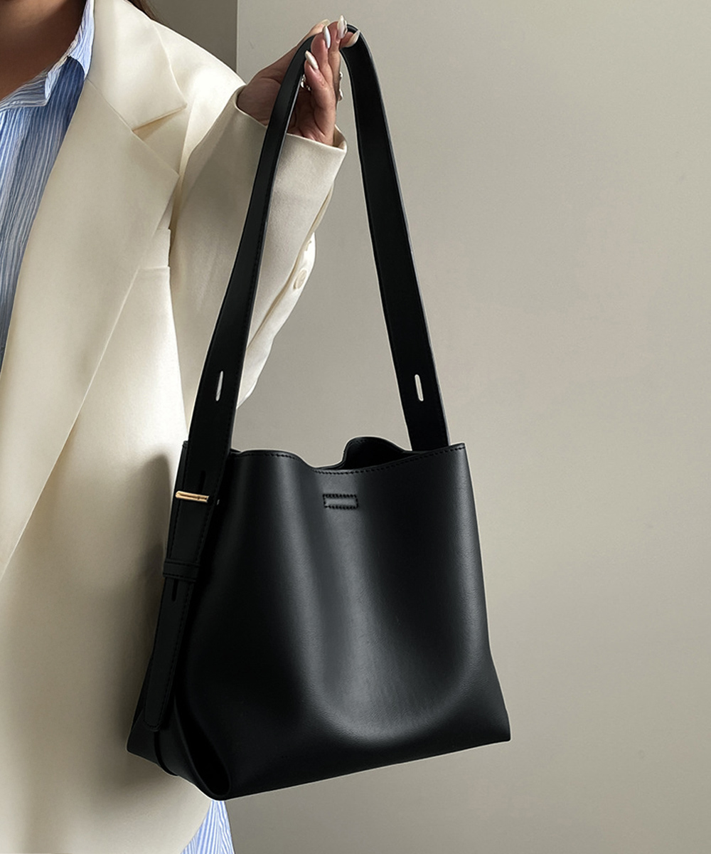 革バッグレディース 黒無地トートバッグ ショルダー付き合皮レディース