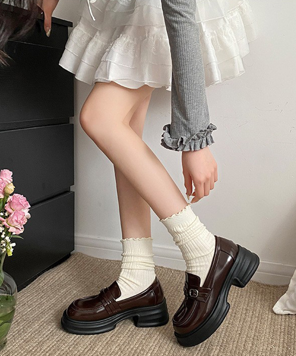 https://fulmo-img-server.com/loaferette/142dd823-4b08-494e-9405-e73f1ebd4e06.jpg