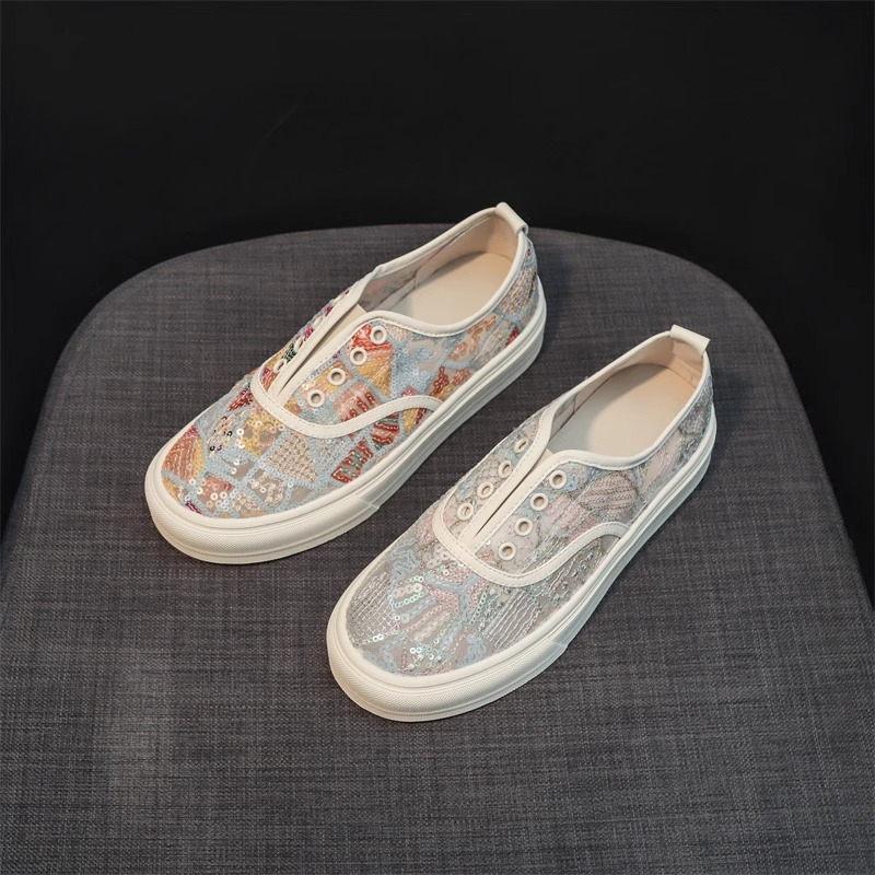 ローファーレディース キラキラ刺繍スリッポン