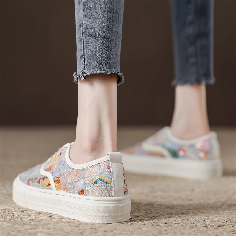 ローファーレディース キラキラ刺繍スリッポン