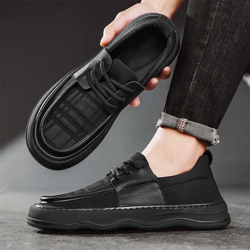 カジュアルをエレガントに！大人のエレガンス スニーカー5選