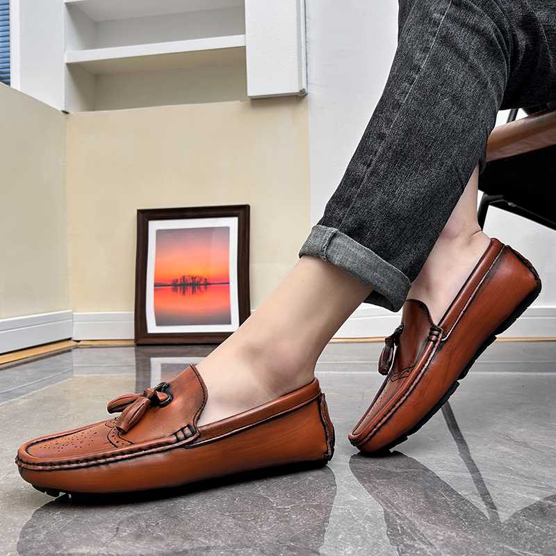 カジュアルスタイルを快適に！スリッポン革靴で叶える大人の足元5選