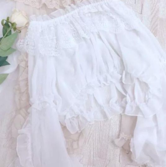 ロリータファッション 甘ロリータ オフショルダー長袖 フリル レース ドール風 ブラウス