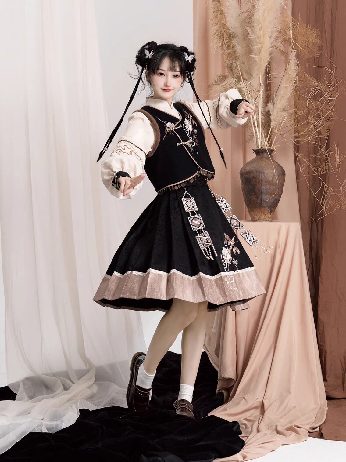 https://fulmo-img-server.com/lolis/2e5fd913-e01a-4eea-b5ae-91527ec2f4f3.jpg