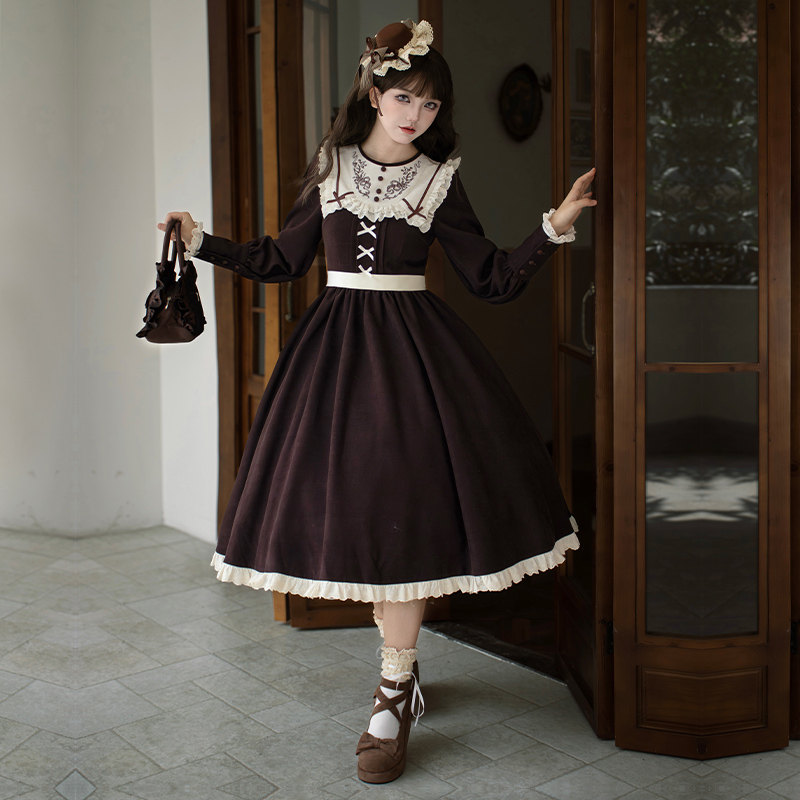 ロリータファッション 乙女のメイド服風フリルワンピース