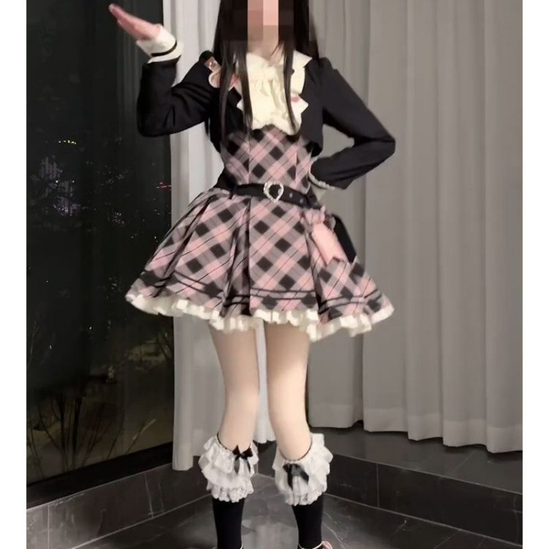 https://fulmo-img-server.com/lolis/67779c10-3384-4e89-aedd-273da98fe036.jpg