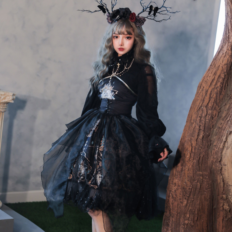 ロリータファッション 魔法使いの森の枝角ドレス