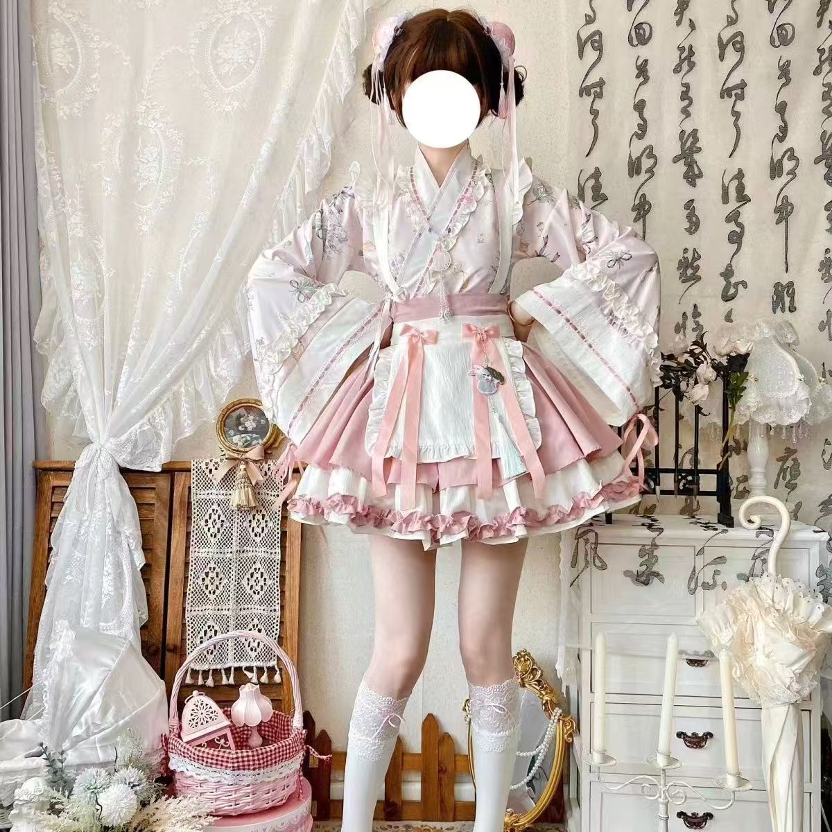 https://fulmo-img-server.com/lolis/e591acfc-9935-4a96-9729-2f24ee3887ce.jpg