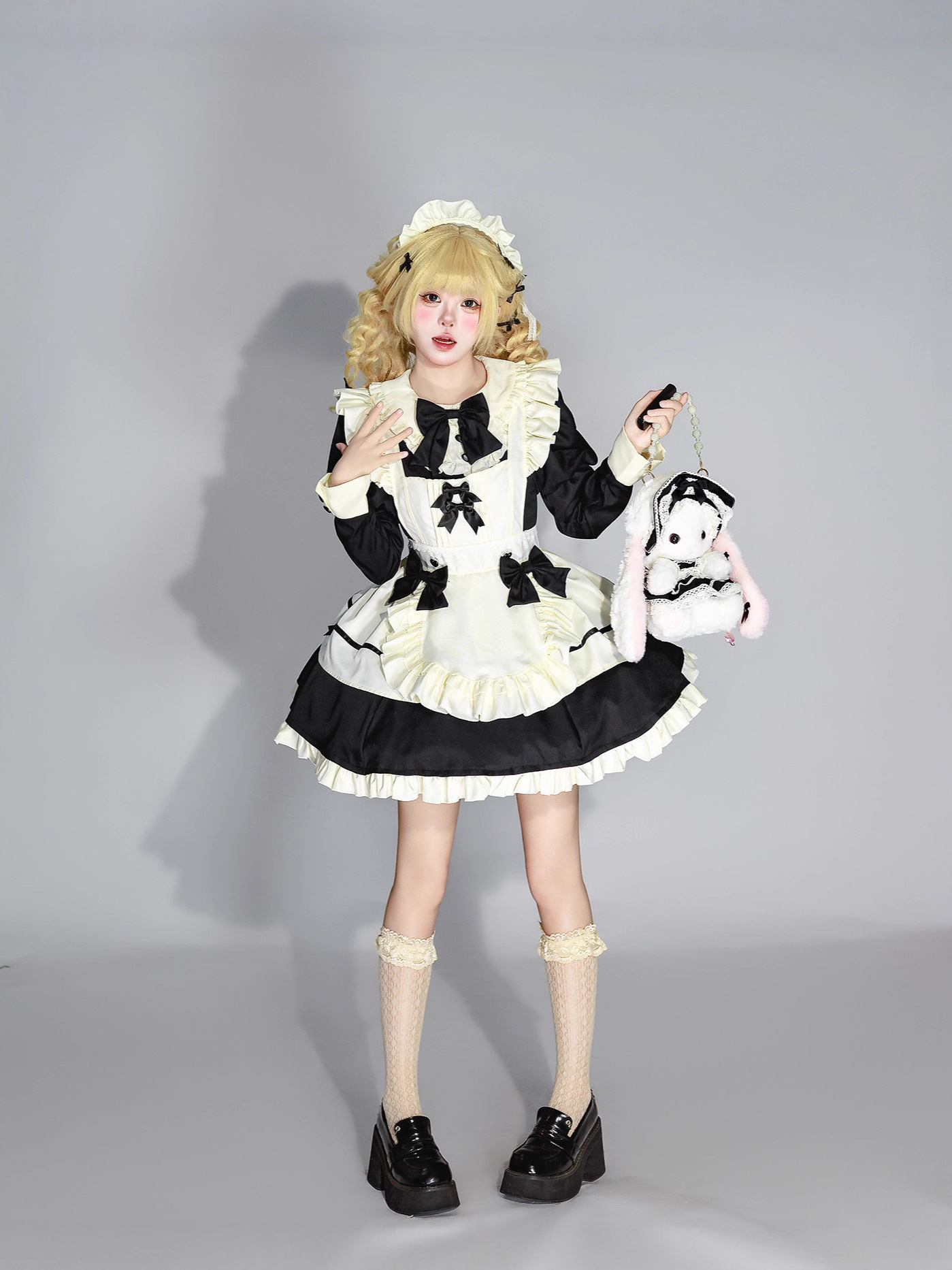 https://fulmo-img-server.com/lolis/f842632d-cf0e-488d-9805-641ba67b1d38.jpg