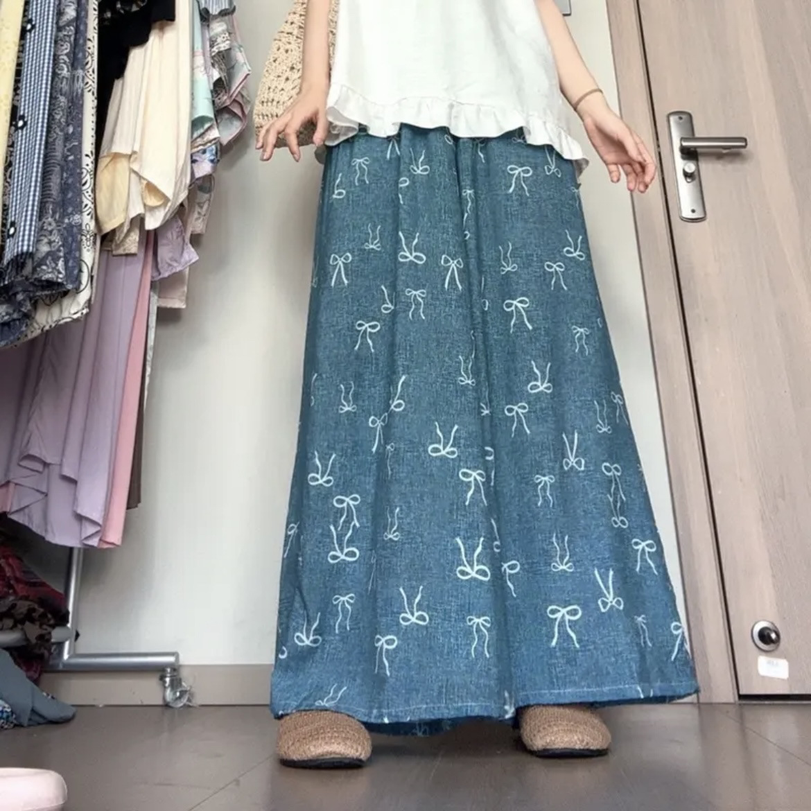 ロングスカート リボン模様のふんわりマキシスカート