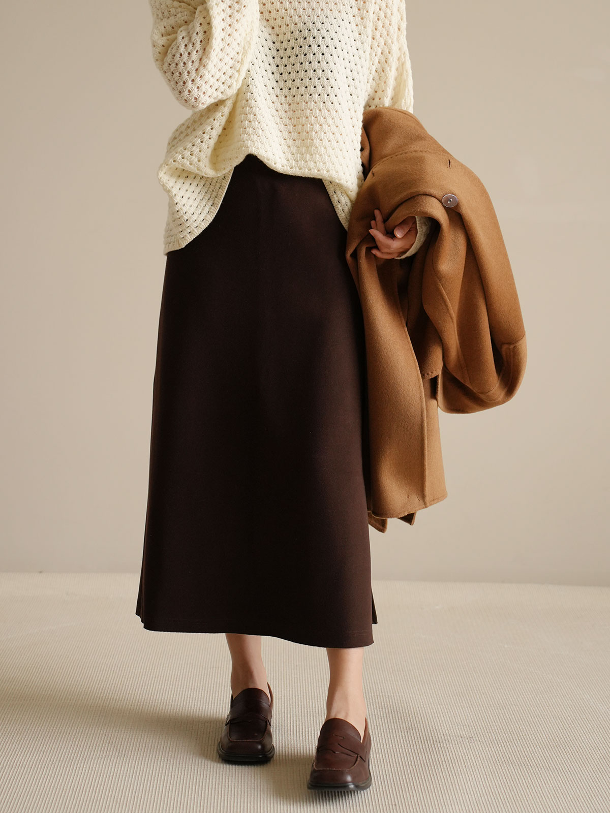 すっきりシルエット スリットロングスカート