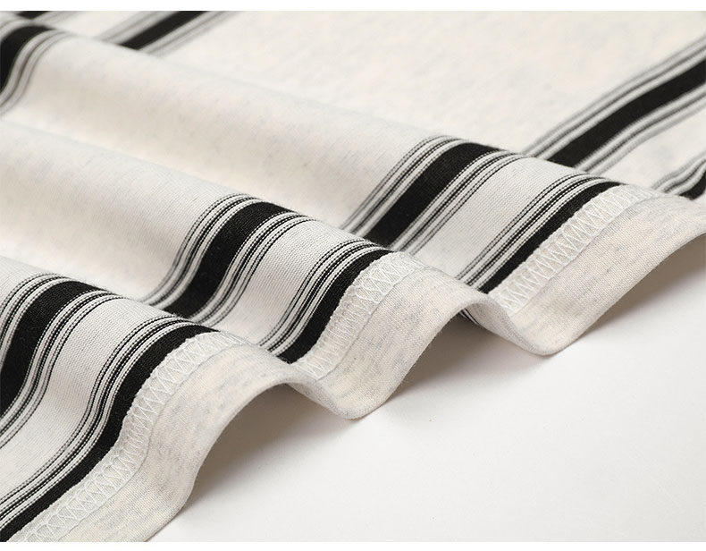 ロンT ボーダー柄長袖シャツ ユニセックス 秋冬対応 全2色