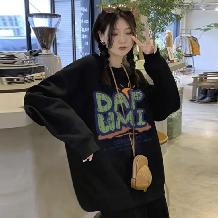ゆるかわグラフィティ厚手ロンT
