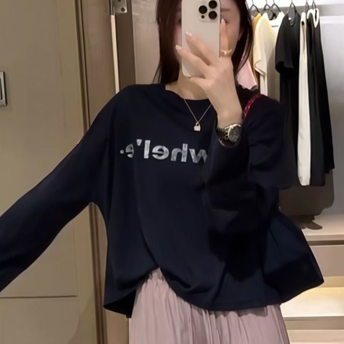 ロンT ゆったりロゴプリント長袖