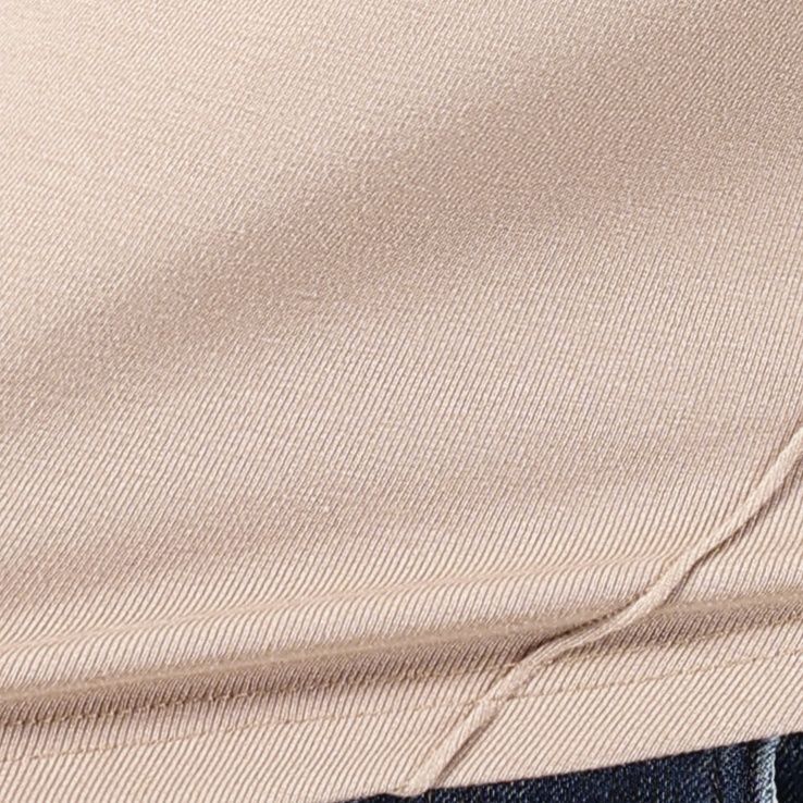 ロンT 透け感素材の上品なクルーネック長袖シャツ