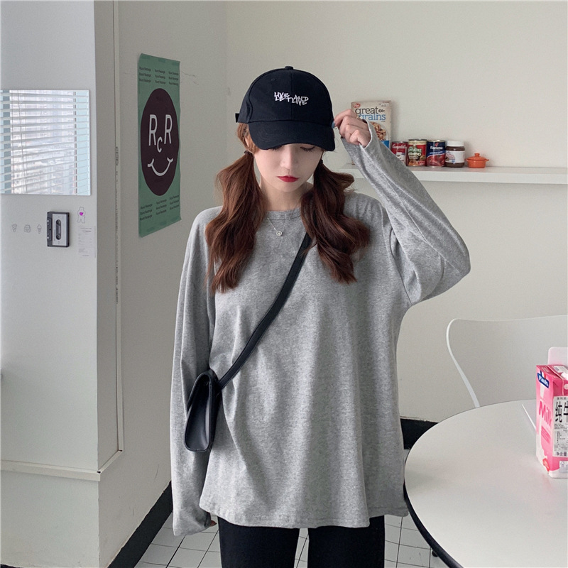 大人可愛いベーシックラウンドネックロンTコットン