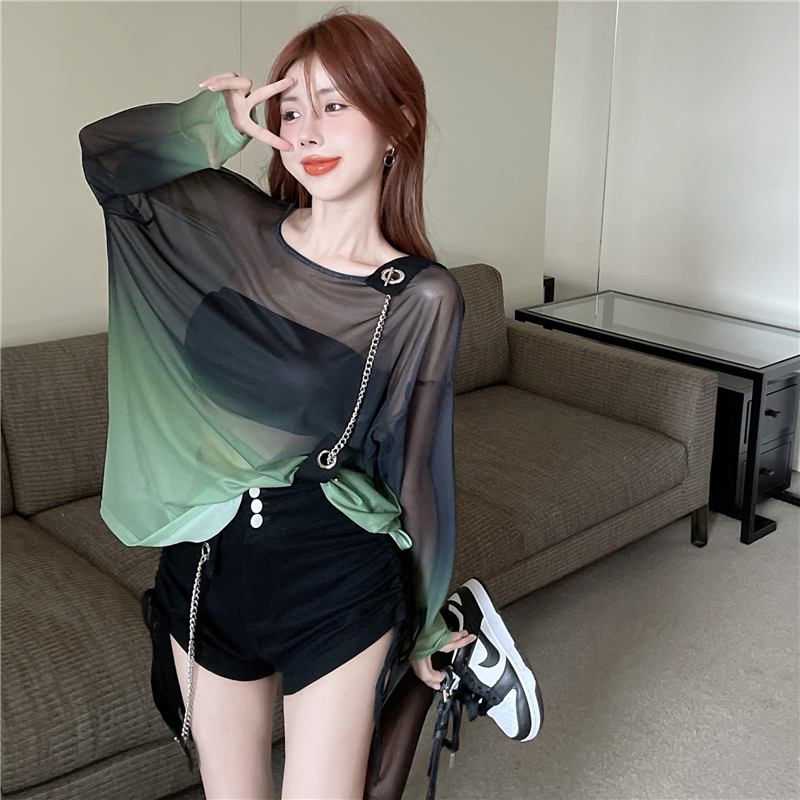 https://fulmo-img-server.com/longt-style/8adc86ec-d561-48d4-84f2-05043d655774.jpg