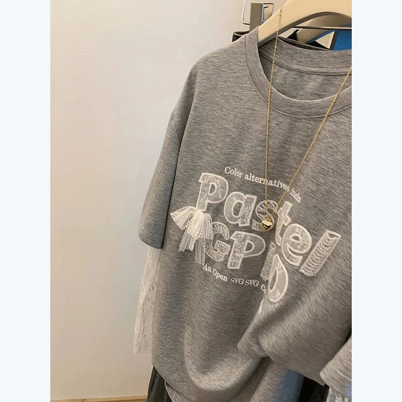 ロンT 刺繍装飾レースロングＴシャツ
