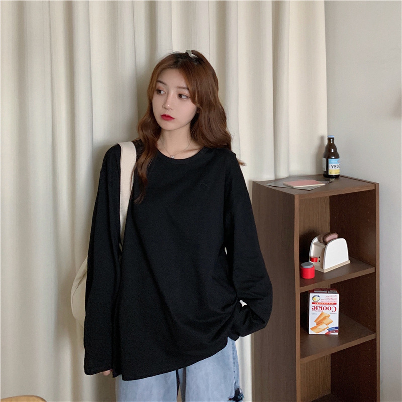 大人可愛いベーシックラウンドネックロンTコットン