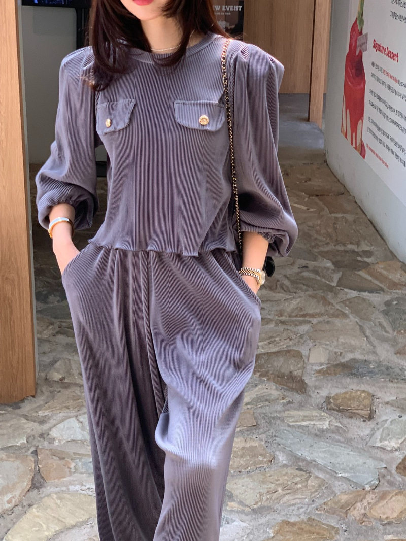  バギーパンツ 今季必須 コーデュロイ フリル丸首上着とゆったりパンツセット