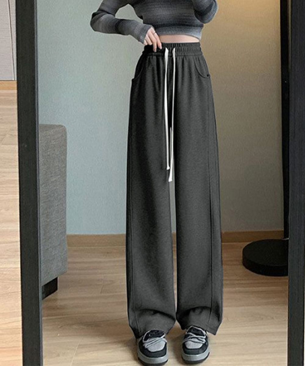 https://fulmo-img-server.com/loosefitlab/68bbc964-f98f-42c5-8364-774c4b2b192b.jpg
