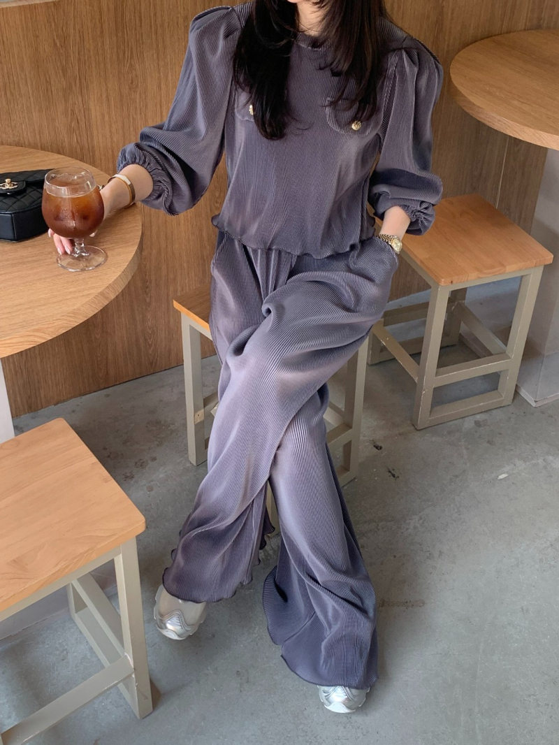  バギーパンツ 今季必須 コーデュロイ フリル丸首上着とゆったりパンツセット