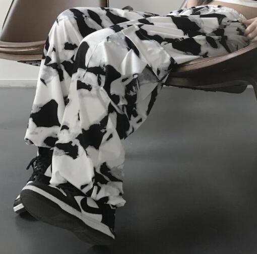  バギーパンツ 牛柄スウェットワイドパンツ絞り染風カジュアルボトムス