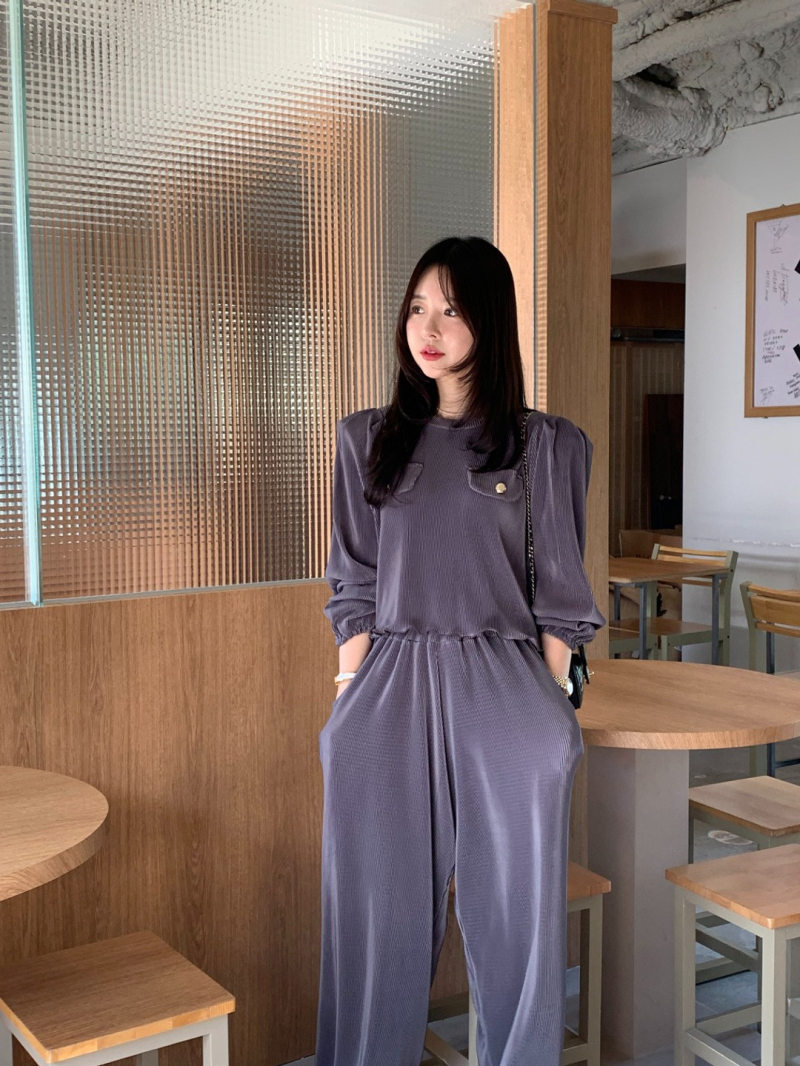  バギーパンツ 今季必須 コーデュロイ フリル丸首上着とゆったりパンツセット