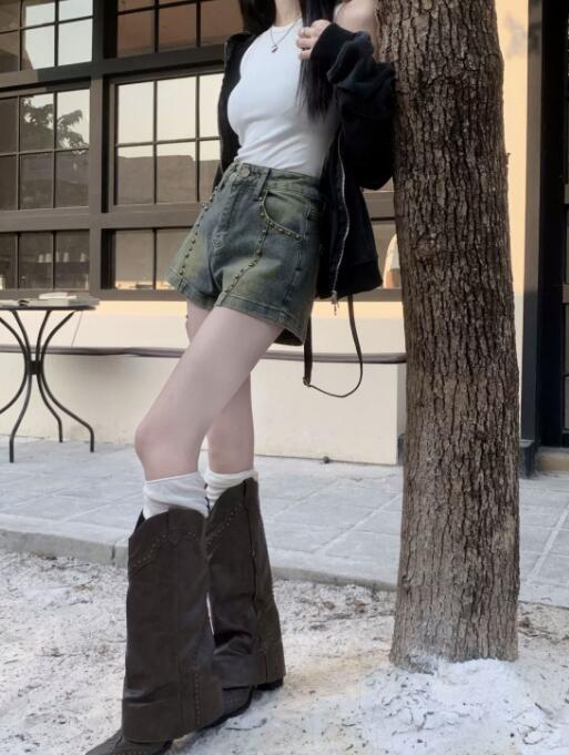  バギーパンツ ハイウェストデニムショートパンツ スタッズ装飾