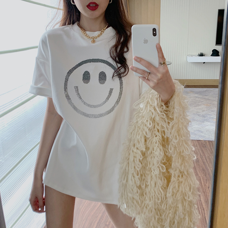 オーバーサイズTシャツ にこにこ笑顔のゆるふわワイドシルエット