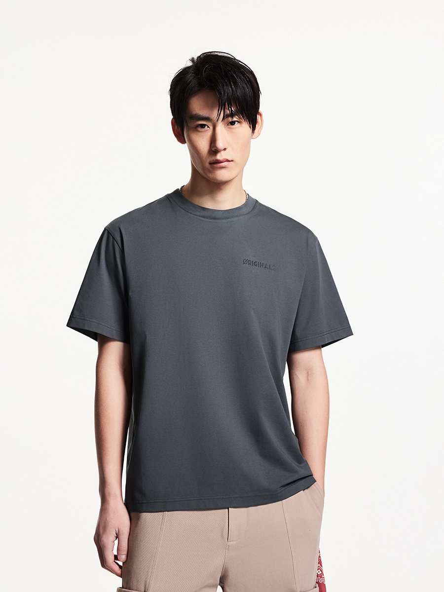 オーバーサイズTシャツ シンプル刺繍入りゆったり半袖