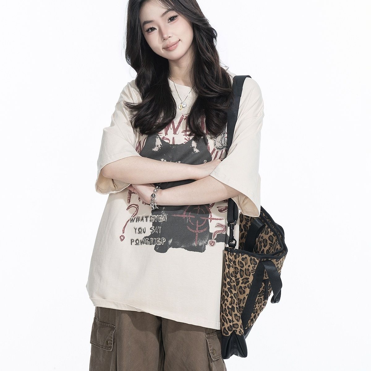 オーバーサイズTシャツ 猫柄アートプリント半袖ゆったりシャツ