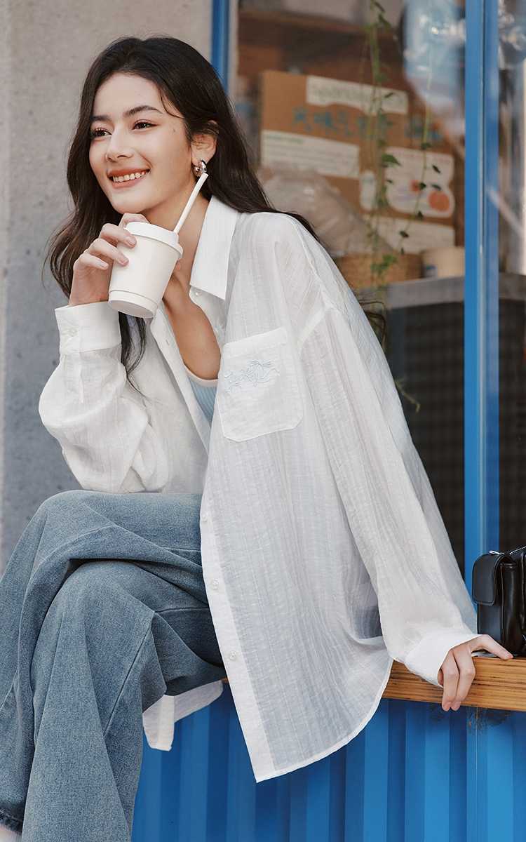 オーバーサイズで夏に使える！着回し抜群のブラウス5選