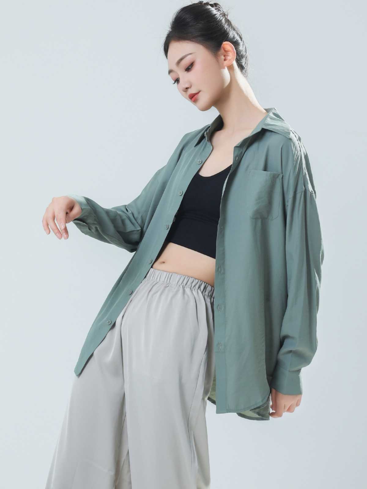 着心地抜群！体型カバーも叶う無地のオーバーサイズシャツ5選