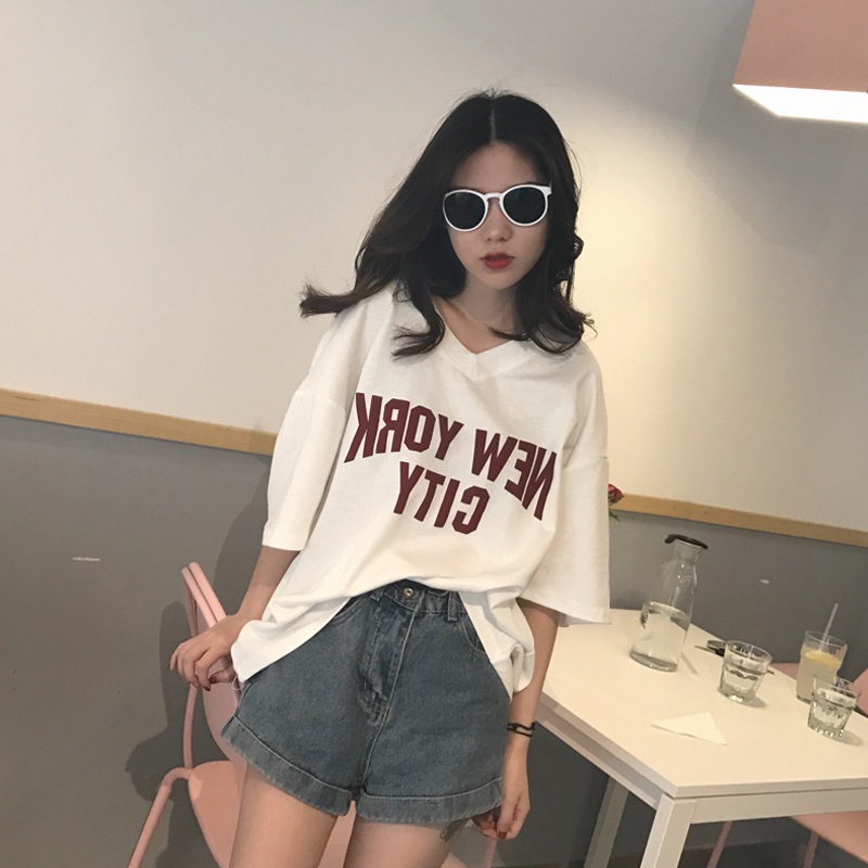 オーバーサイズTシャツ 反転文字デザイン ゆったりシルエット