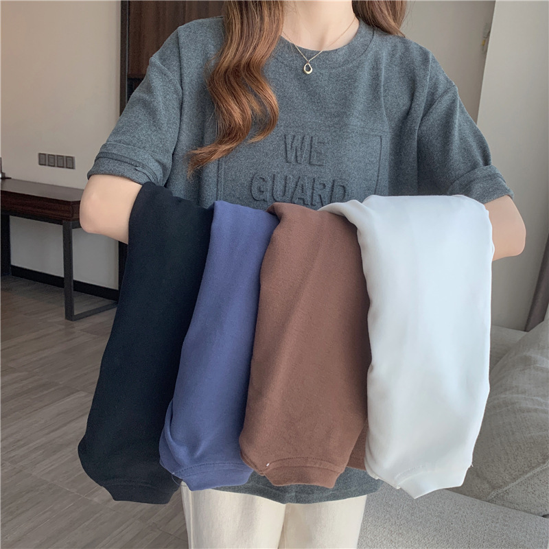 オーバーサイズTシャツ 浮き彫り文字入りレディースゆったりTシャツ