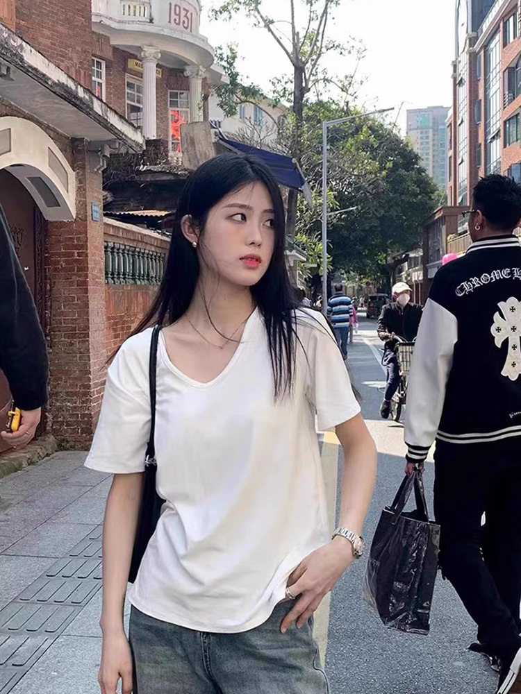 オーバーサイズTシャツ ゆったり着こなし基本の一枚