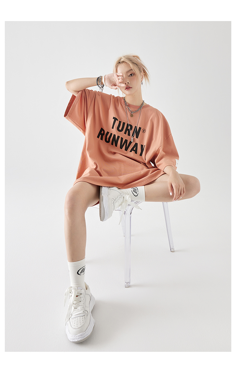 オーバーサイズTシャツ ロゴデザイン ゆったりミニワンピース