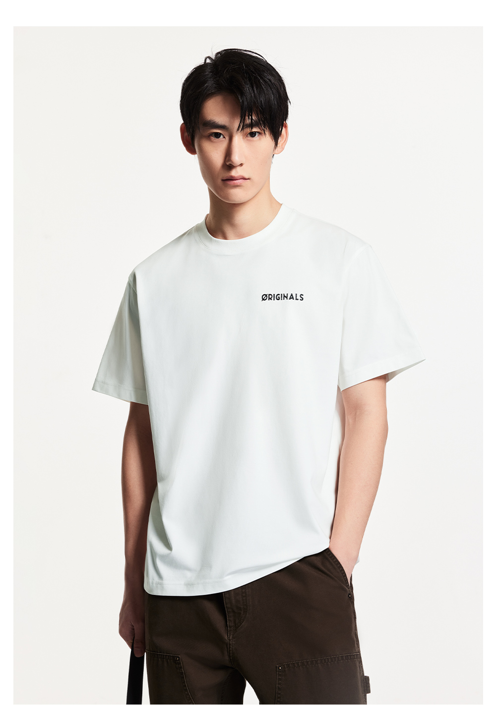 オーバーサイズTシャツ シンプル刺繍入りゆったり半袖